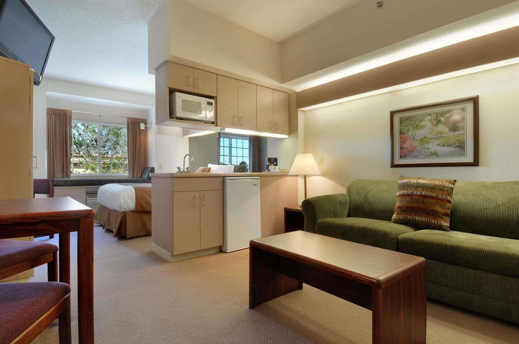 Microtel Inn & Suites By Wyndham Bloomington Msp Airport Extérieur photo